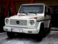 Biały Mercedes G na wesele